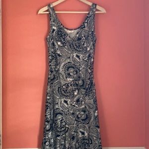 Black and white patterned dresses side gather